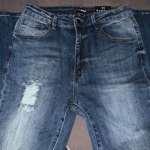 ✨Fashion Nova Skinny Jeans✨